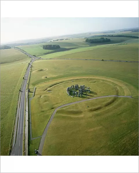 Stonehenge from the air K040312