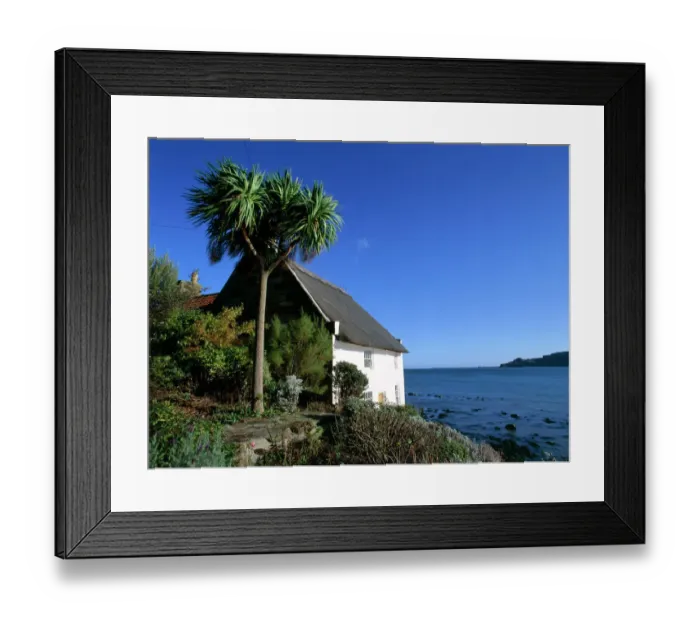 Framed Print : Cottage by Runswick Bay K011112