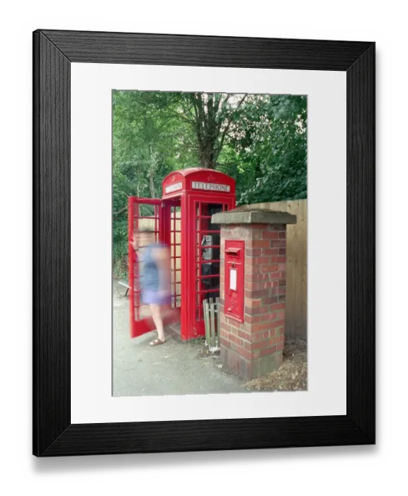Framed Print : Telephone Kiosk