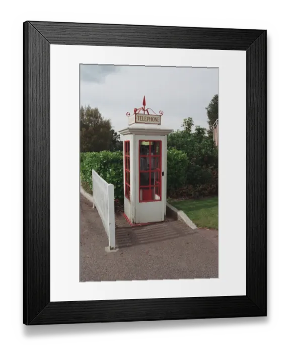 Framed Print : K1 Telephone Kiosk