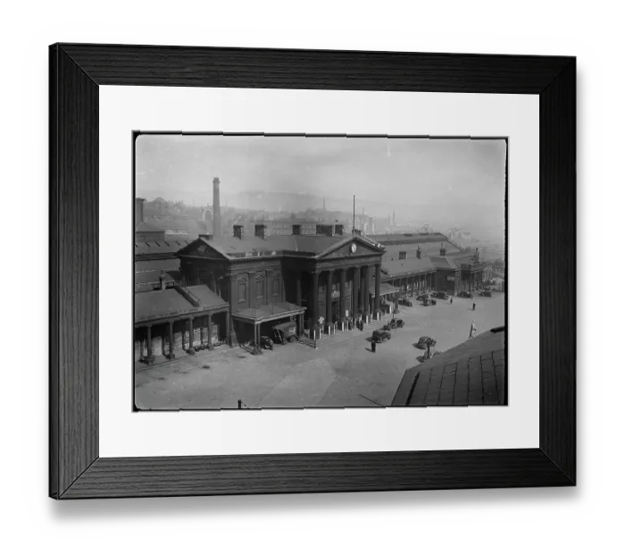 Framed Print : Huddersfield Station. AA42_02107