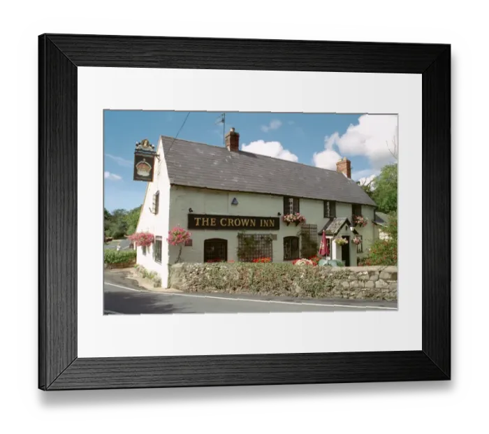 Framed Print : The Crown Inn