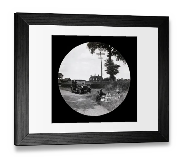 Framed Print : Picnic stop NKH01_01_0120.tif