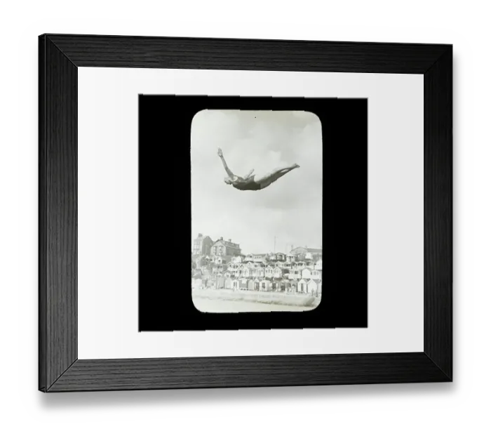 Framed Print : Diving into the sea, Southcliff NKH01_01_0034