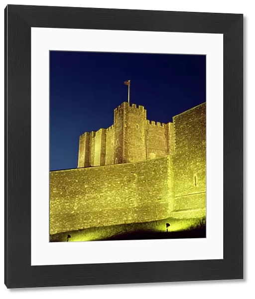 Dover Castle at night K020968