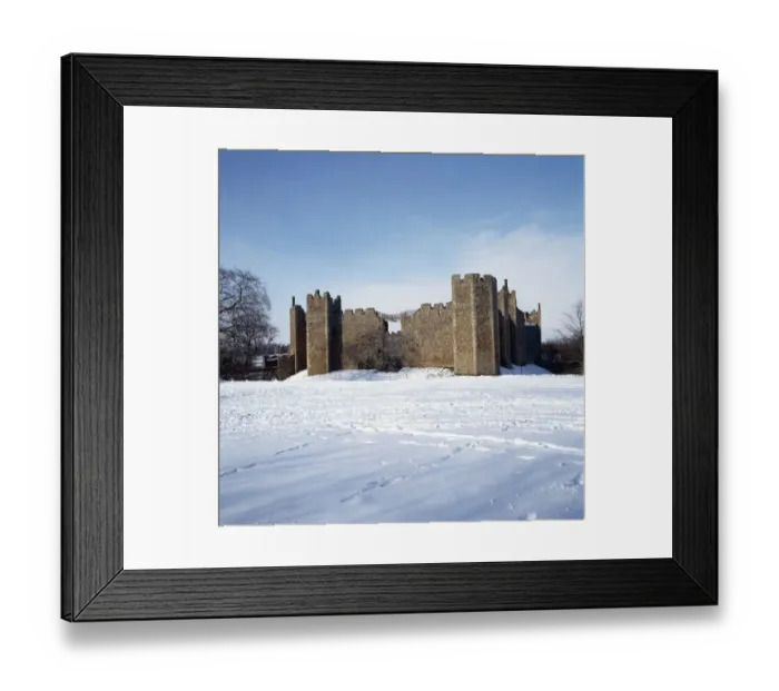 Framed Print : Framlingham Castle K022201