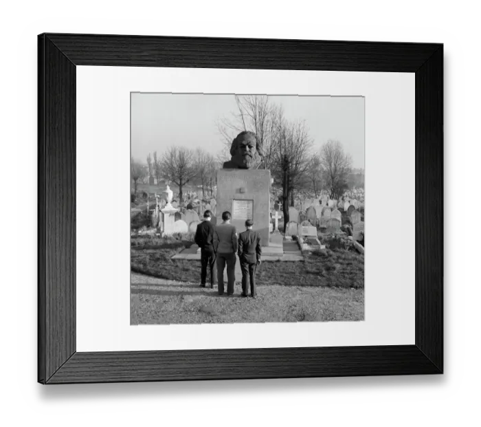 Framed Print : Tomb of Karl Marx, Highgate Cemetery a074718 Framed Print : Tomb of Karl Marx, Highgate Cemetery a074718