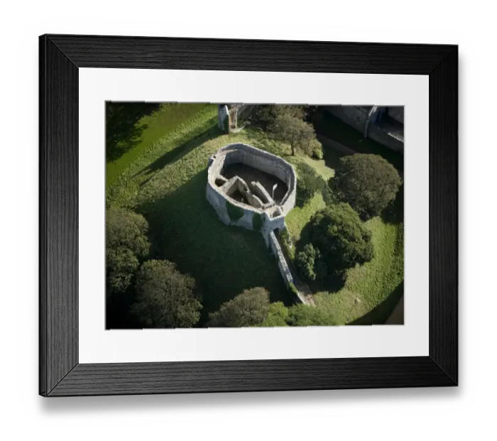Framed Print : Carisbrooke Castle Keep N072048