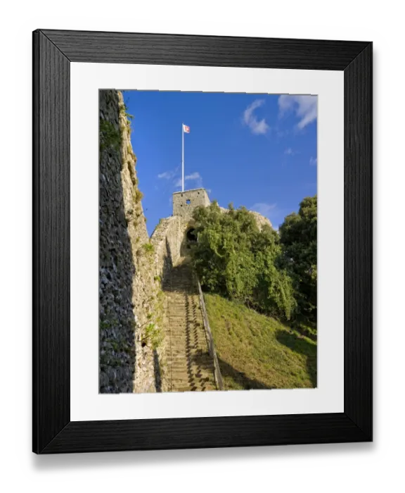 Framed Print : Carisbrooke Castle N081083 Framed Print : Carisbrooke Castle N081083