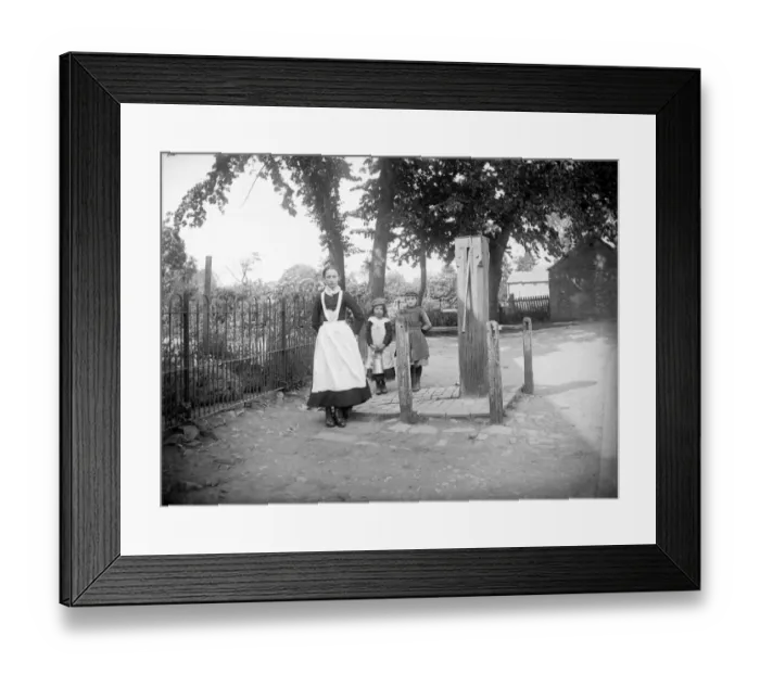 Framed Print : Village pump, Grandborough a97_05230