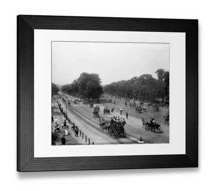 Framed Print : Horse traffic on Rotten Row DD87_00040