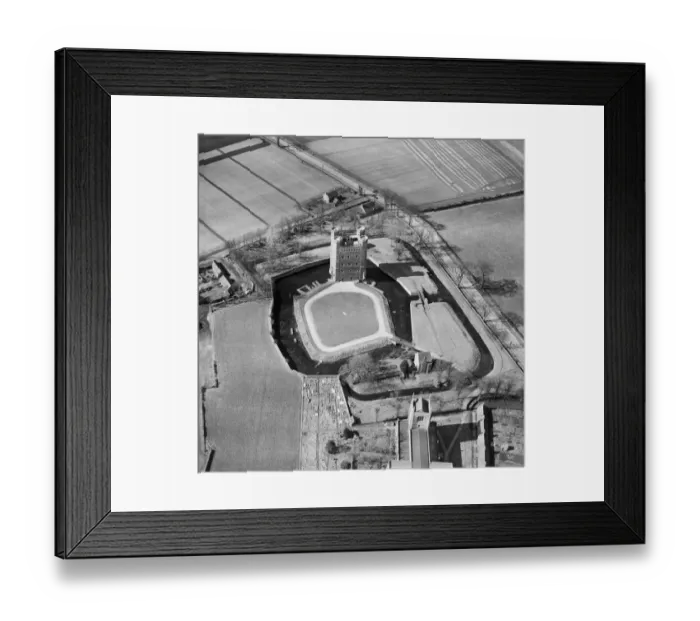Framed Print : Tattershall Castle 1951 EAW035005