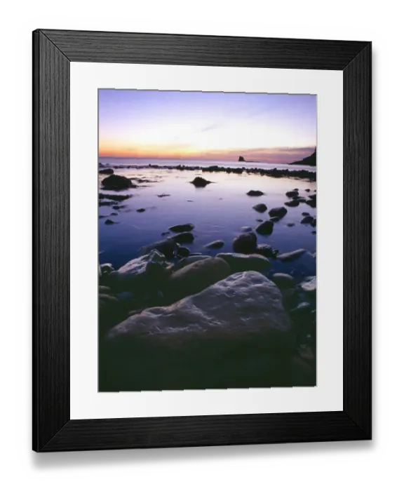 Framed Print : Saltwick Bay K021746