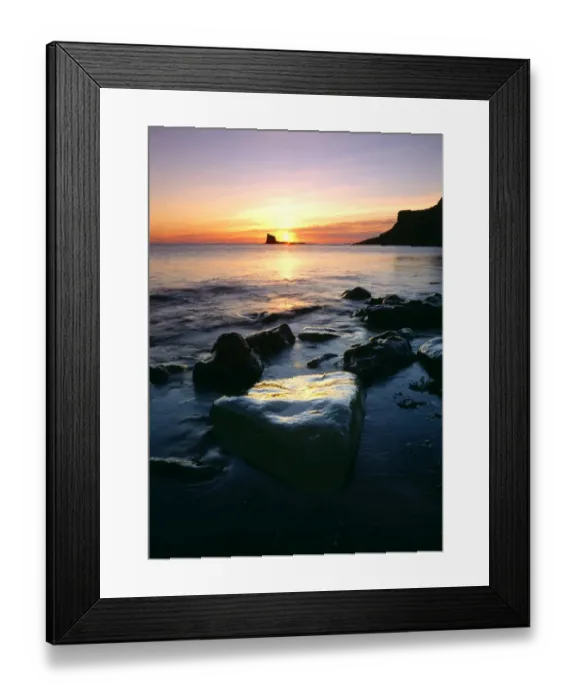Framed Print : Saltwick Bay K021749