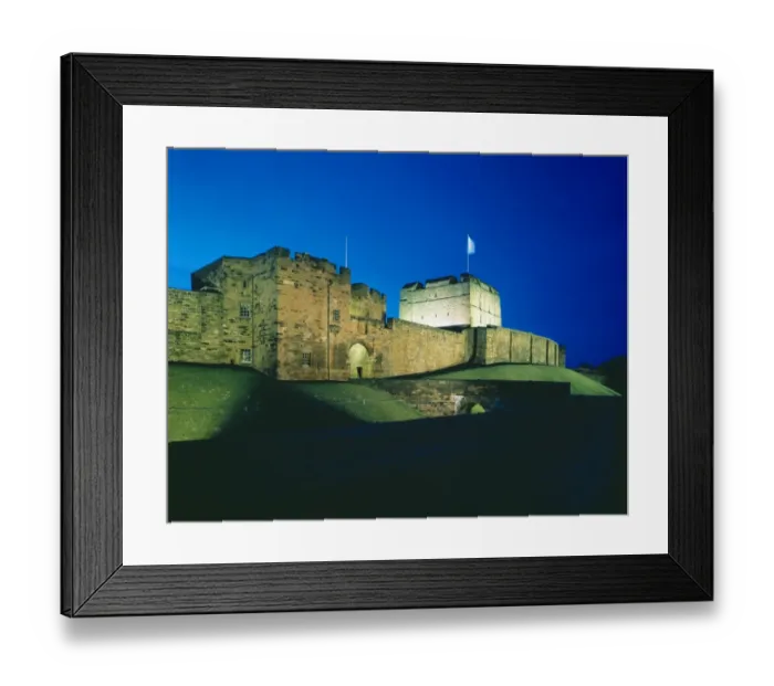 Framed Print : Carlisle Castle J920422