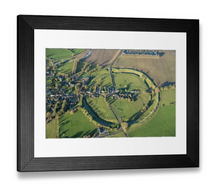 Framed Print : Neolithic Henge and Stone Circle, Avebury 35582_009