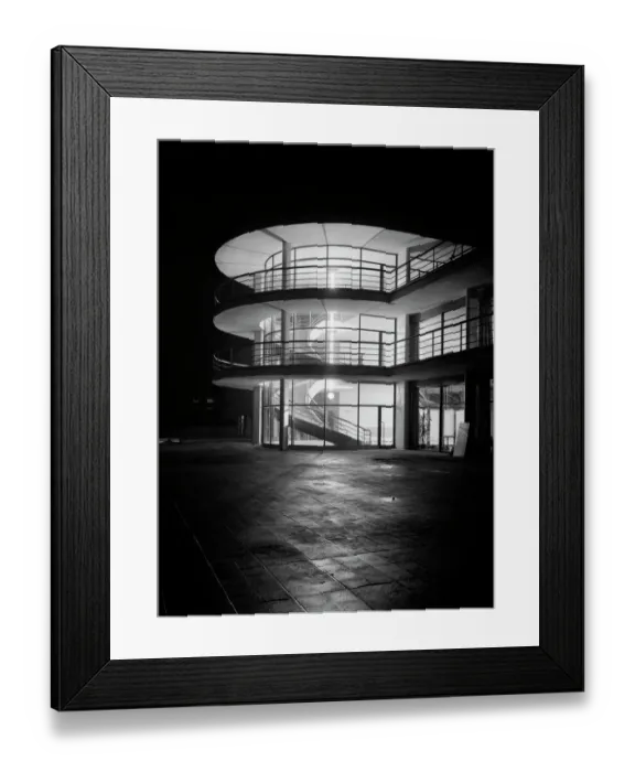 Framed Print : De la Warr Pavilion 1935 CC47_02383