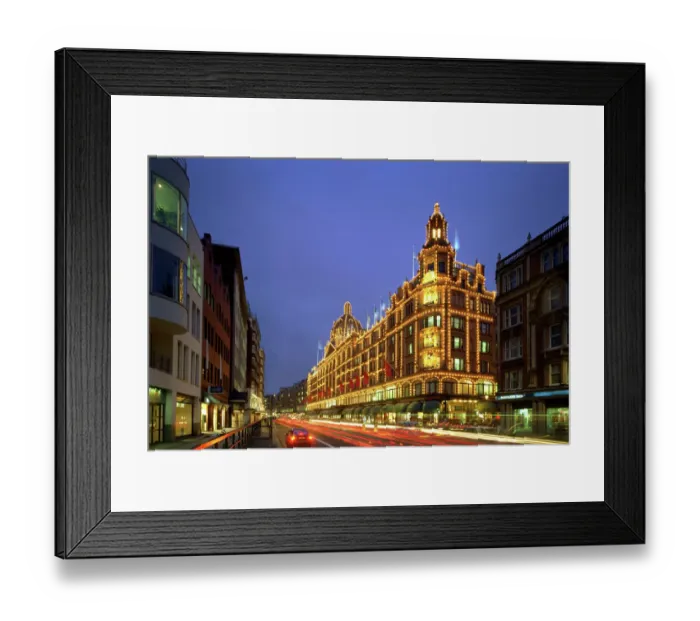 Framed Print : Harrods illuminated at night K000058