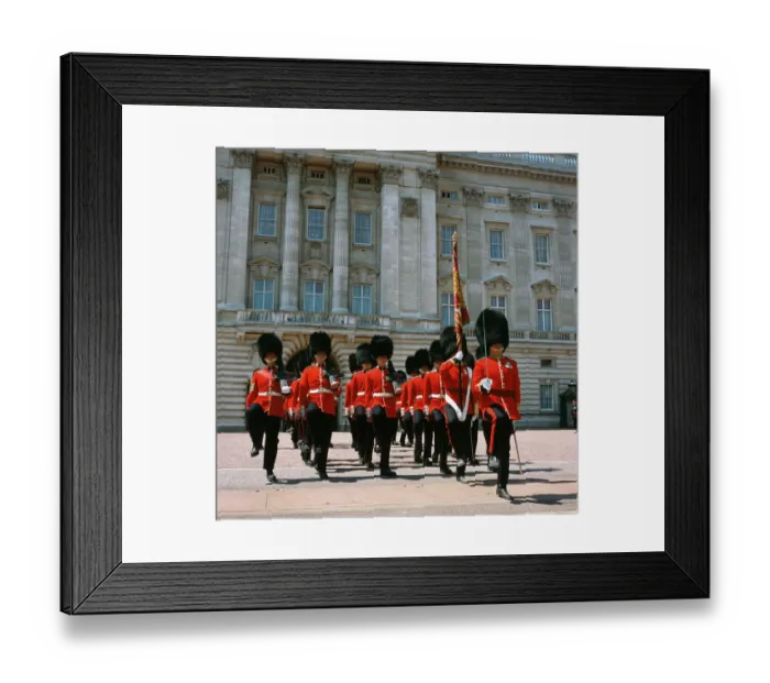 Framed Print : Buckingham Palace K060091 Framed Print : Buckingham Palace K060091