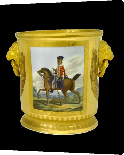 Wine cooler depicting a Hanoverian Hussar N081110
