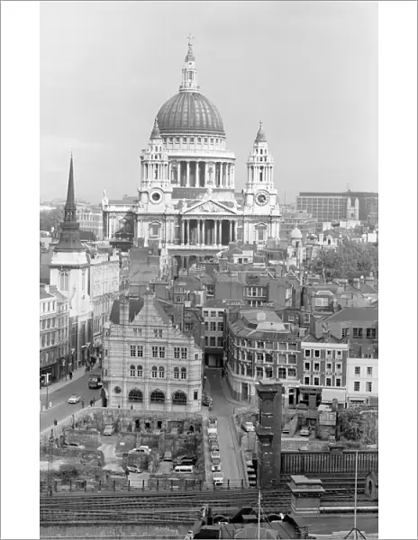 St Pauls Cathedral, City of London a98_06400