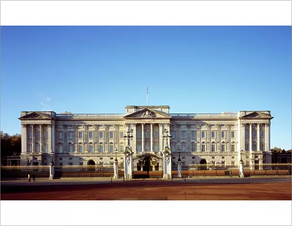 Buckingham Palace J060215