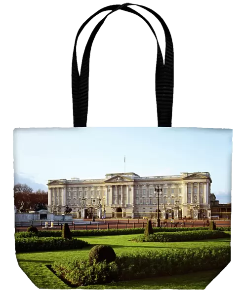 Buckingham Palace J060216