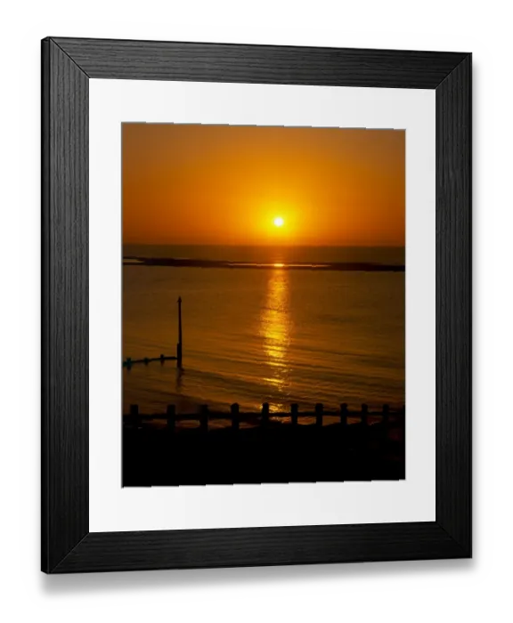 Framed Print : North Felixstowe K030588