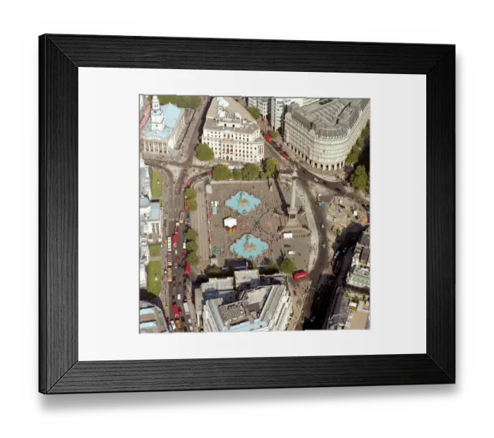 Framed Print : Trafalgar Square 21760_02 Framed Print : Trafalgar Square 21760_02
