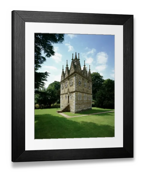 Framed Print : Rushton Triangular Lodge J010078