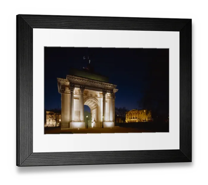 Framed Print : Wellington Arch and Apsley House K050052