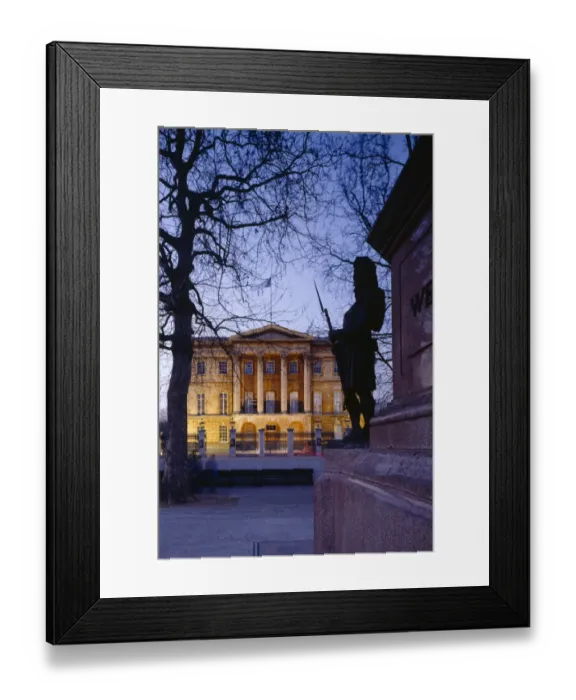 Framed Print : Apsley House K050055 Framed Print : Apsley House K050055