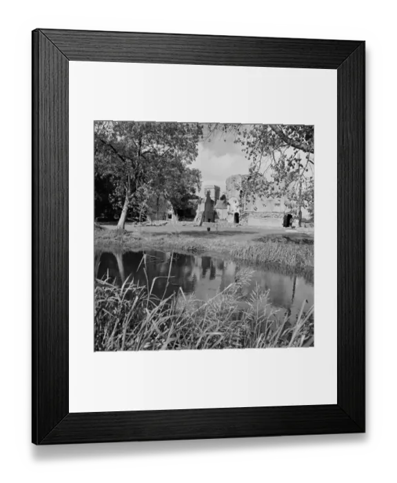 Framed Print : Minster Lovell Hall a081397