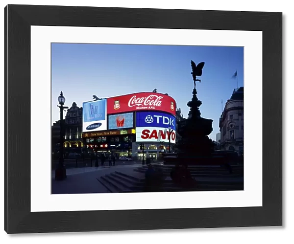 Piccadilly Circus J070044
