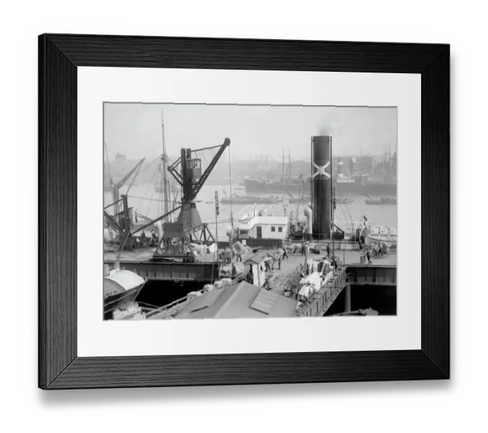 Framed Print : Butlers Wharf BB87_09741 Framed Print : Butlers Wharf BB87_09741