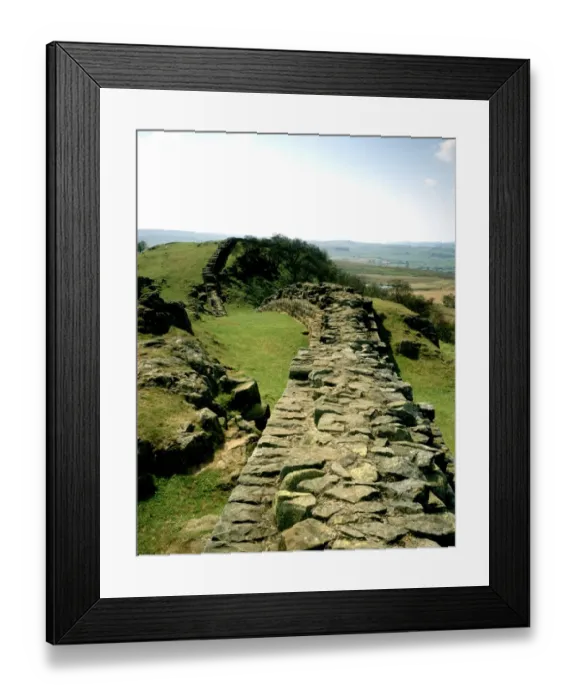 Framed Print : Hadrians Wall J910097