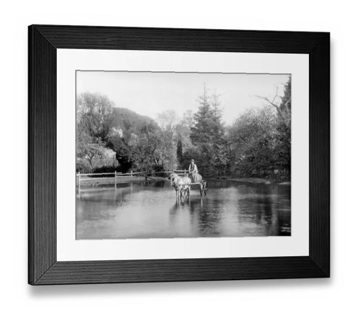 Framed Print : Crossing the pond CC73_01138