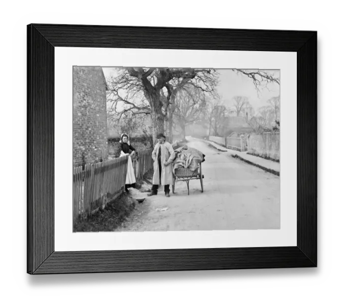 Framed Print : Making a delivery at Moulsford, Oxfordshire CC73_01431