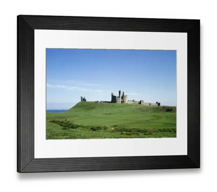 Framed Print : Dunstanburgh Castle K910295