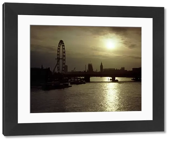 The London Eye K010449