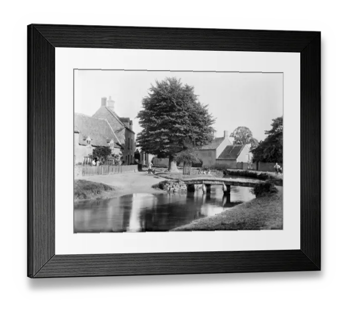 Framed Print : Lower Slaughter CC72_01052
