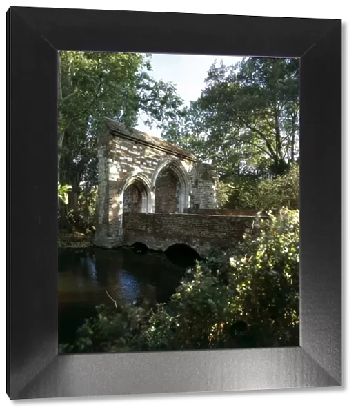 Waltham Abbey Gatehouse K030924