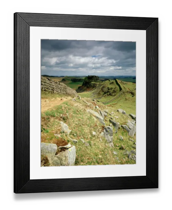 Framed Print : Hadrians Wall J910098