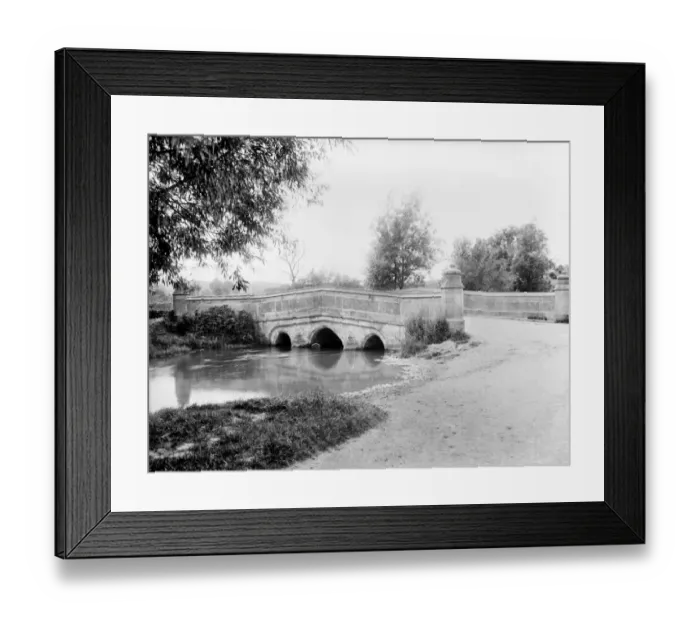 Framed Print : Bourton Bridge CC57_00572