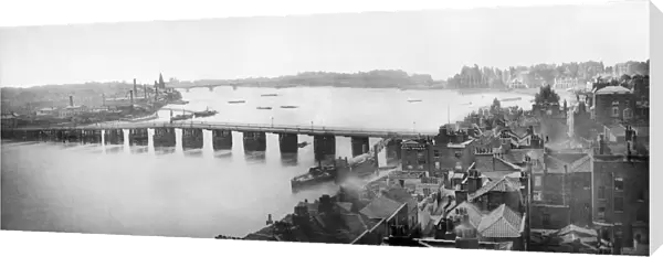 Old Battersea Bridge, London BB82_13057