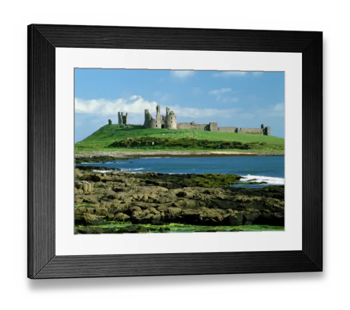 Framed Print : Dunstanburgh Castle K021964 Framed Print : Dunstanburgh Castle K021964