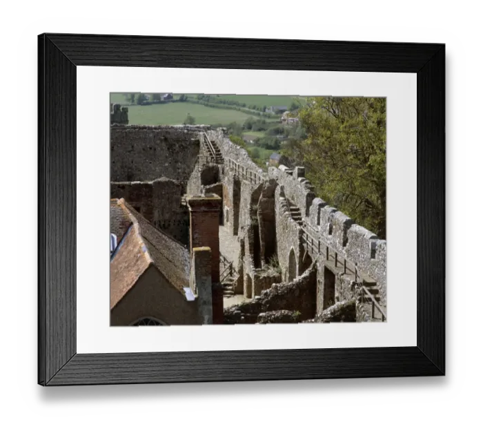 Framed Print : Carisbrooke Castle K021091 Framed Print : Carisbrooke Castle K021091