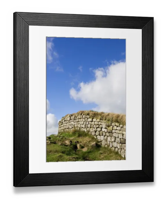 Framed Print : Hadrians Wall N060936