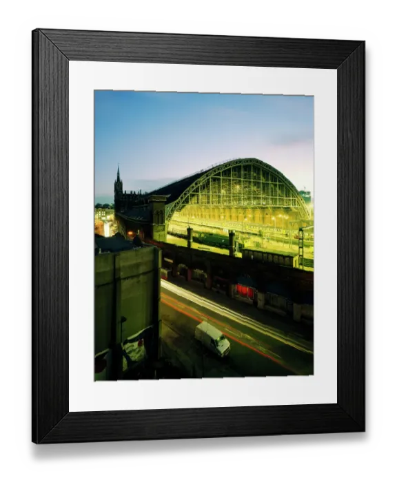 Framed Print : St Pancras Station J890064
