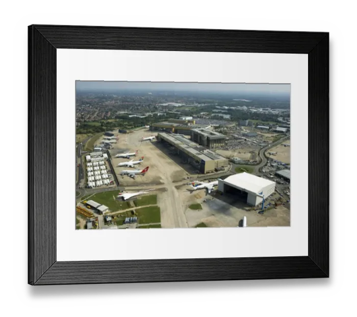 Framed Print : Heathrow airport 24435_002 Framed Print : Heathrow airport 24435_002